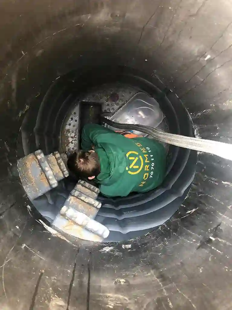 Kloakmester laver højtvandslukke